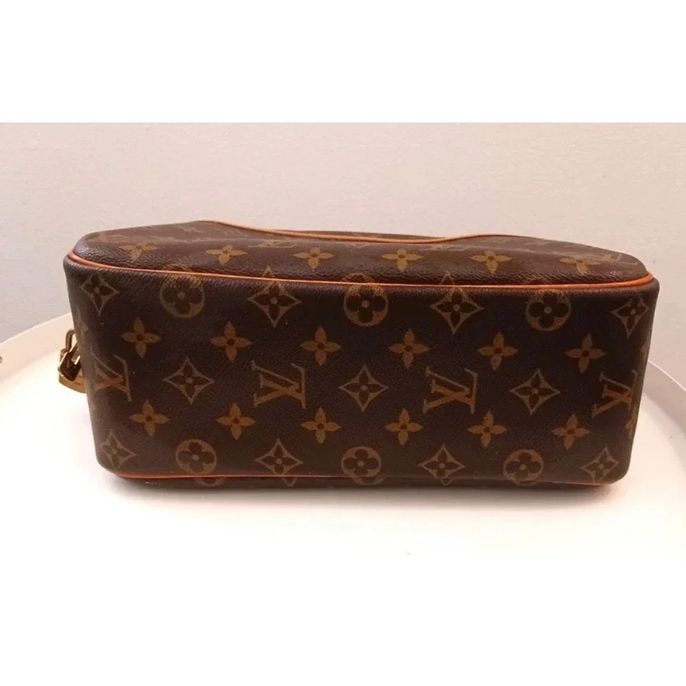 Louis Vuitton Deauville Monogram Canvas Handbag M47270 Vintage Satchel Japan